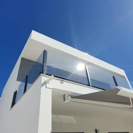 Casa Mikali *